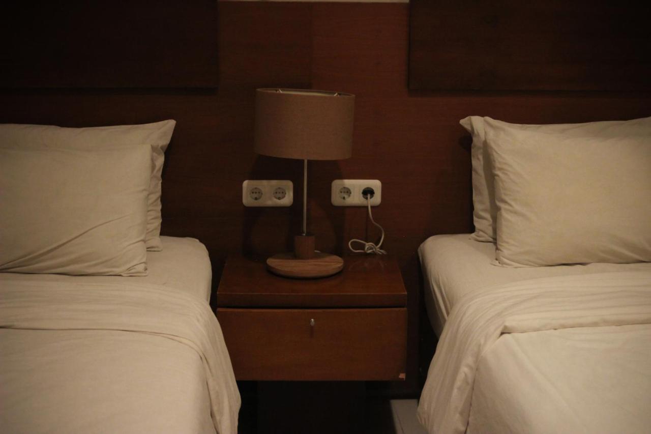 Hotel Graha Kinasih Kotabaru Yogyakarta Exteriör bild