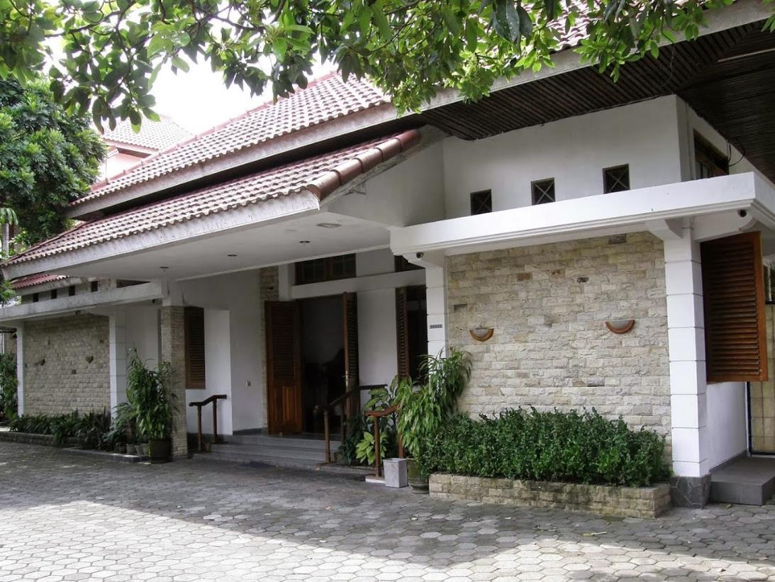 Hotel Graha Kinasih Kotabaru Yogyakarta Exteriör bild
